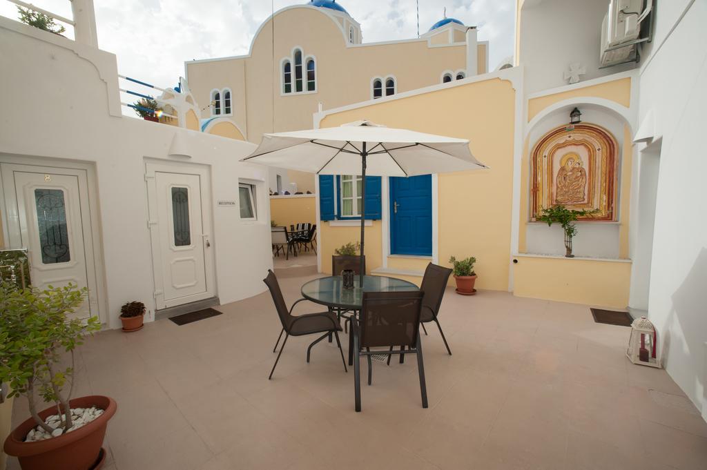 Lefteris Traditional Rooms Fira  Exterior photo